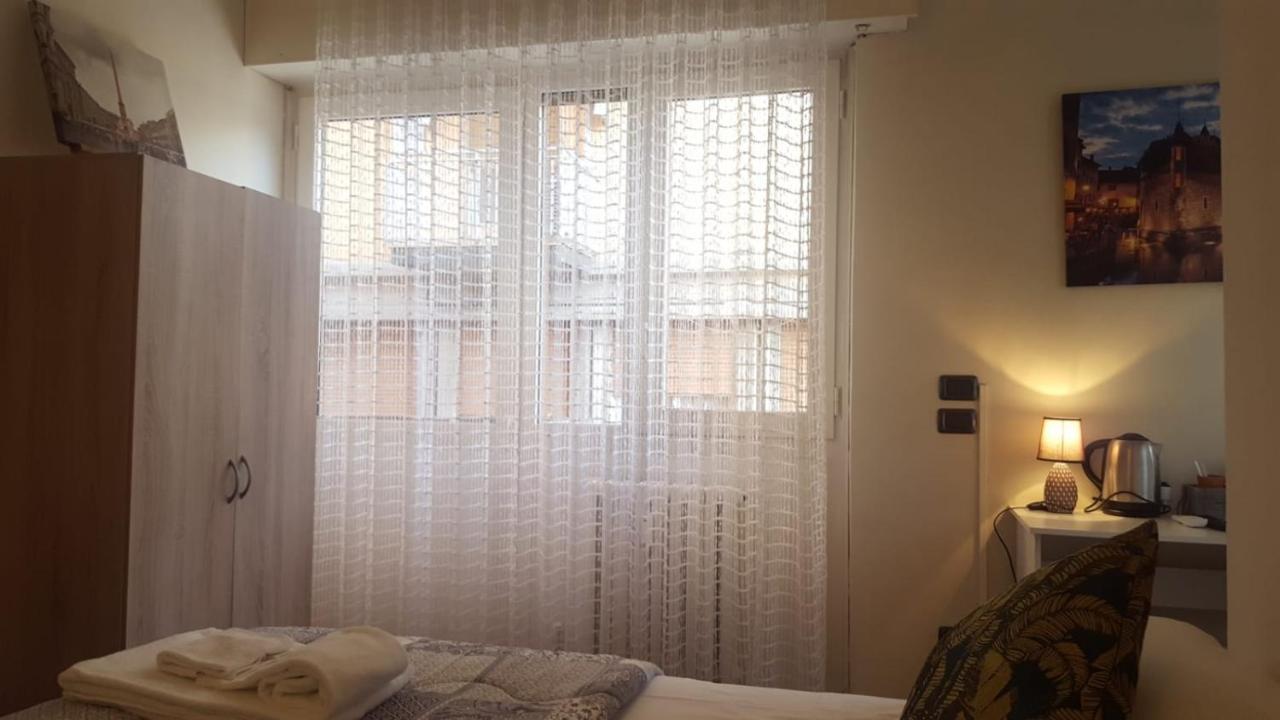 Dreaming Piazza Bra Rooms Verona Exterior foto
